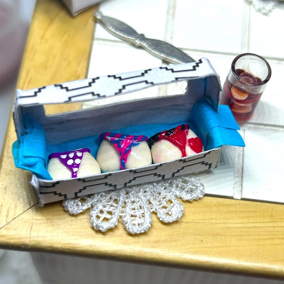 Handmade miniature cookies. - Picture 2 of 6